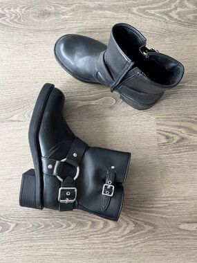 Black Faux Leather Ankle Boots with Zipper Detail